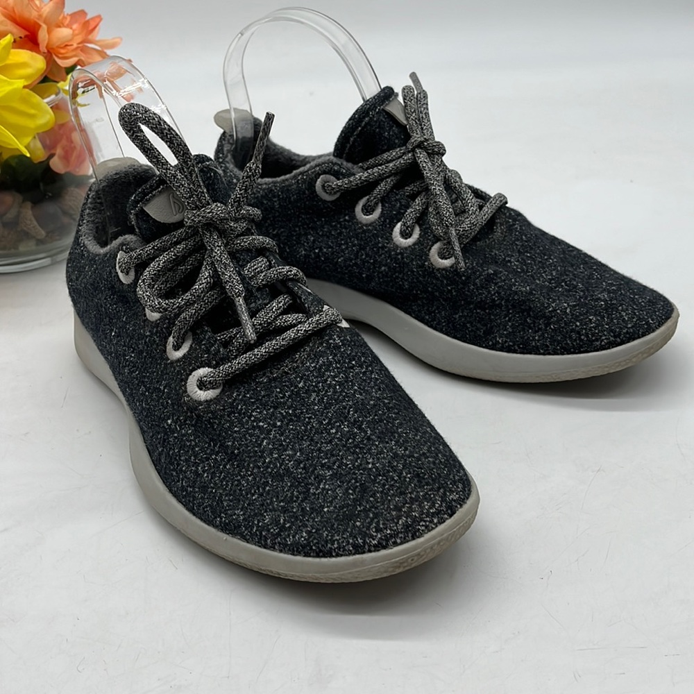 Allbirds Gray Wool Runner Size 8. SNK2675F